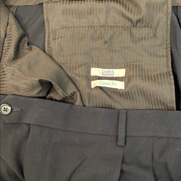 Croft & Barrow navy blue Men's Suit classic fit - Picture 4 of 10